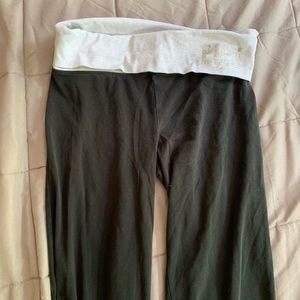Victoria Secret/PINK bootcut yoga pants! Size M!